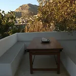 بيت للعطل το σπιτάκι To Spitaki τhe Little House