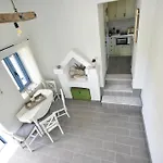 بيت للعطل το σπιτάκι To Spitaki τhe Little House *