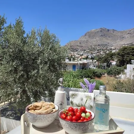 το σπιτάκι To Spitaki τhe Little House בית נופש *
