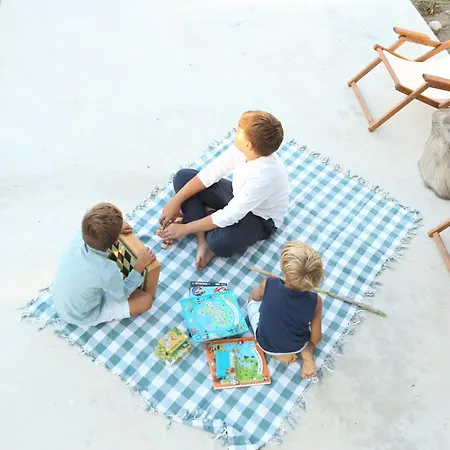 το σπιτάκι To Spitaki τhe Little House