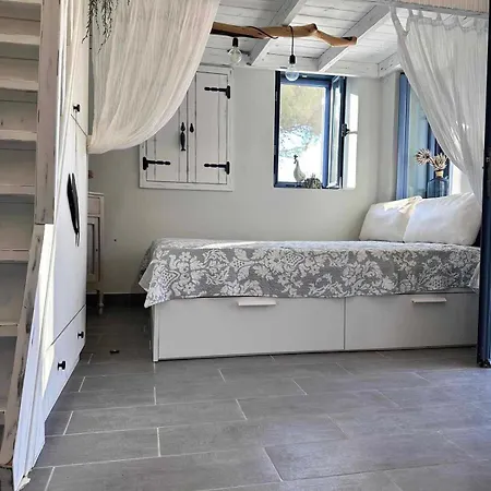 Semesterbostad το σπιτάκι To Spitaki τhe Little House