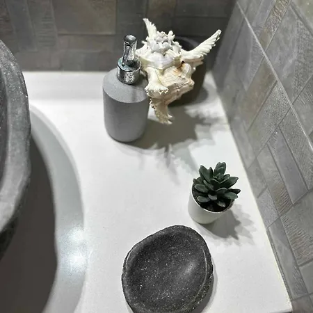 το σπιτάκι To Spitaki τhe Little House