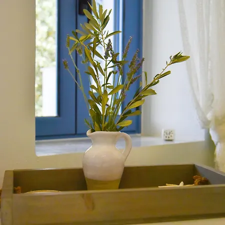 Semesterbostad το σπιτάκι To Spitaki τhe Little House *