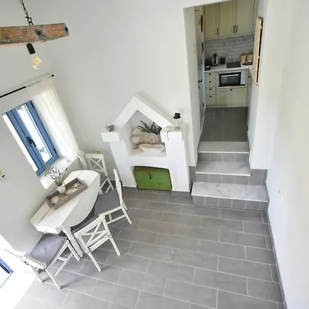 Semesterbostad το σπιτάκι To Spitaki τhe Little House *