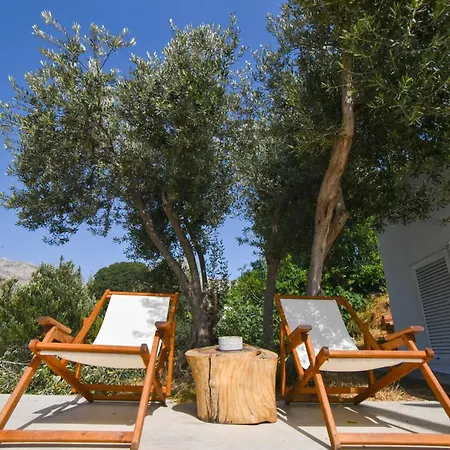 Semesterbostad το σπιτάκι To Spitaki τhe Little House *