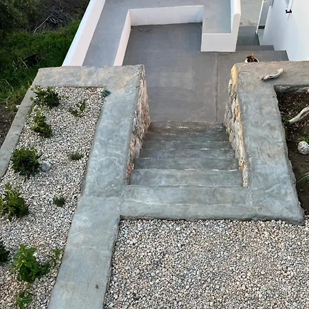 το σπιτάκι To Spitaki τhe Little House *