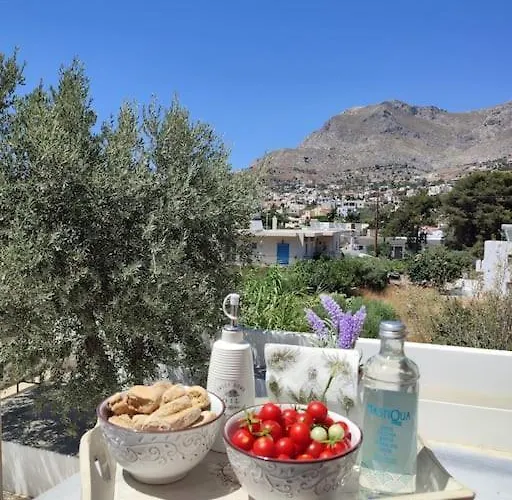 το σπιτάκι To Spitaki τhe Little House بيت للعطل *