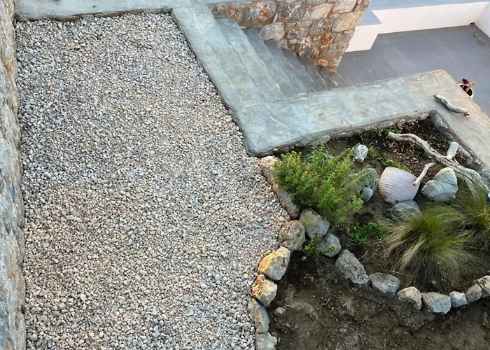 το σπιτάκι To Spitaki τhe Little House *